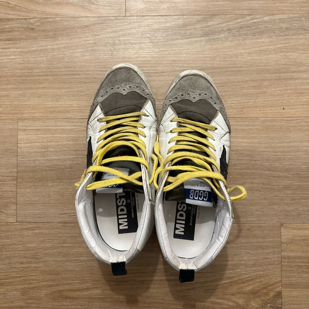 Golden Goose Mid Star Sneakers